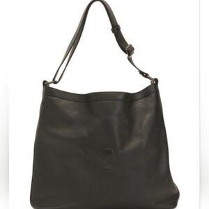 🖤🔹️IO Pelle 🔹️ Black  Leather Small  Skull Embossed Hobo Bag